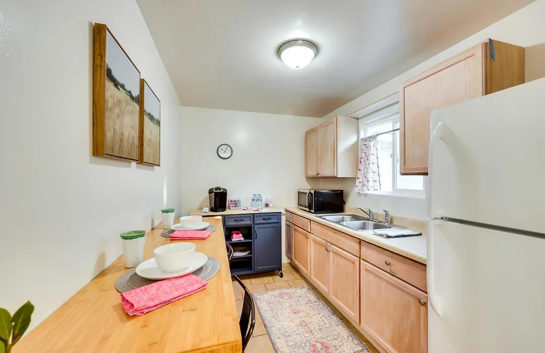 Quiet Carpinteria Cottage By Town & Beaches-1