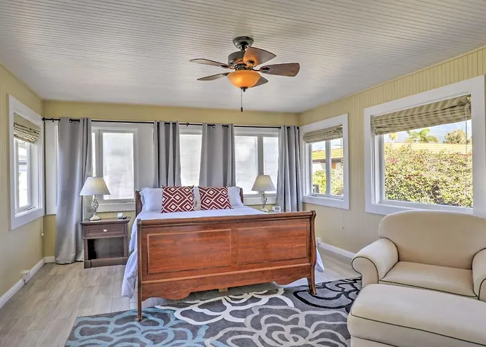 Carpinteria Apt W/ Hot Tub - 10 Min Walk To Beach!