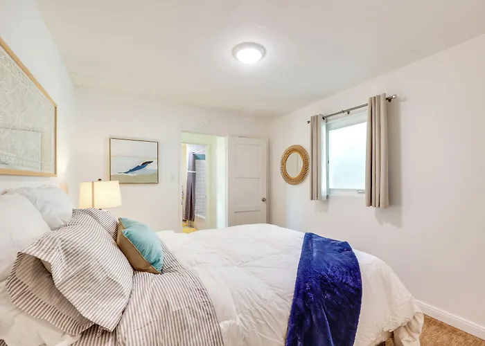 Quiet Carpinteria Cottage By Town & Beaches